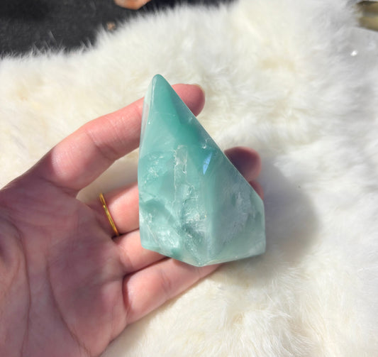 Aquamarine Crystal Tower – Calm · Courage · Inner Clarity (One of a Kind)